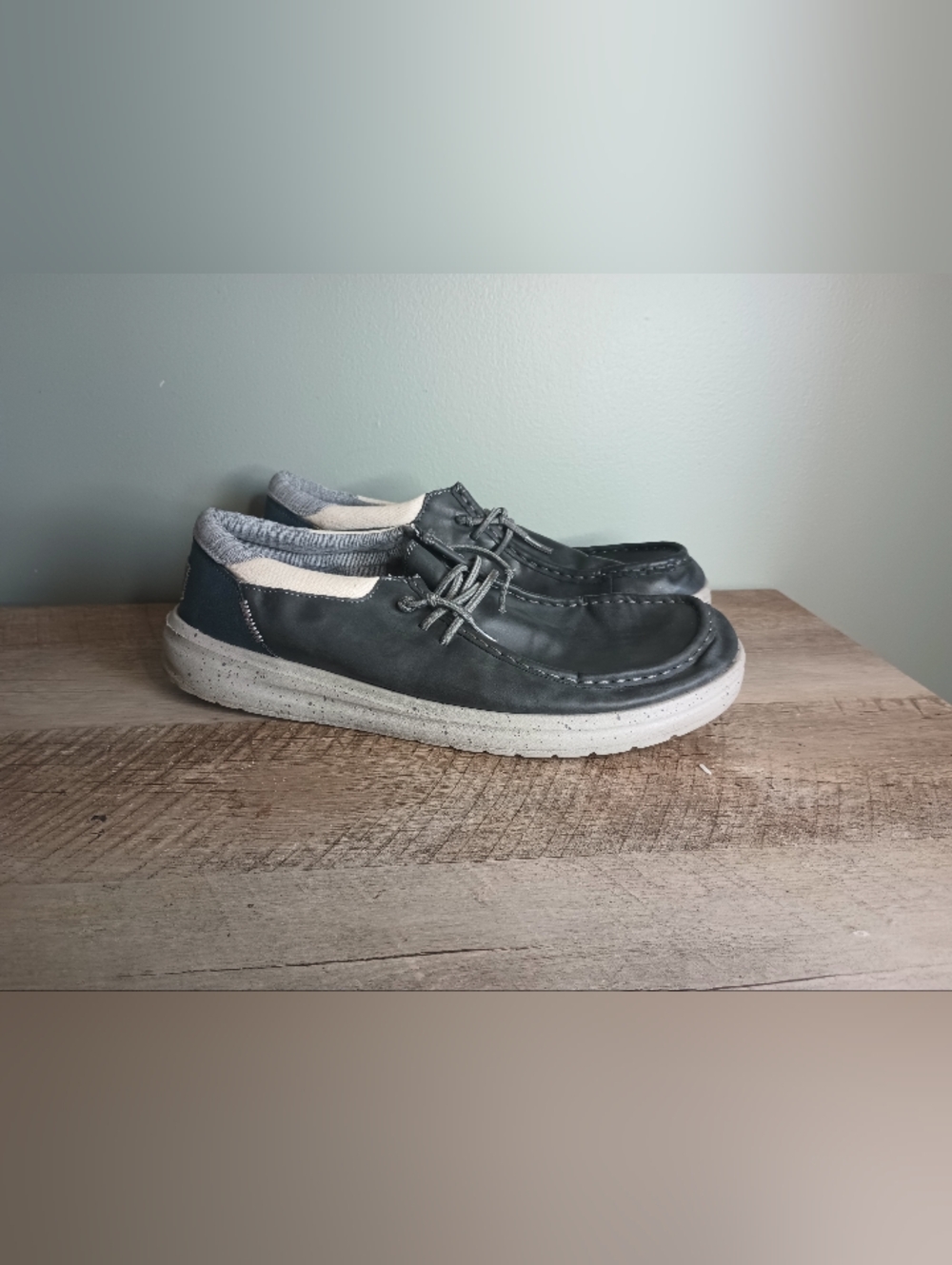 Hey Dude Paul Leather Boat Shoes Mens 12 Grey Slip On Travel Hipster Coastal
